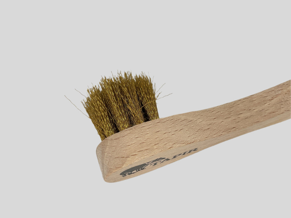 Wildlederbürste mit Messingborsten